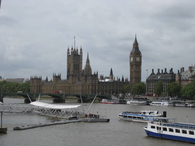 21 Houses of Parliament